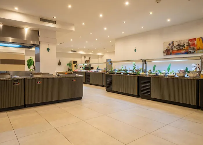 Seaside Club 3*