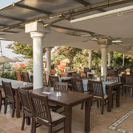 Seaside Club מלון 3*